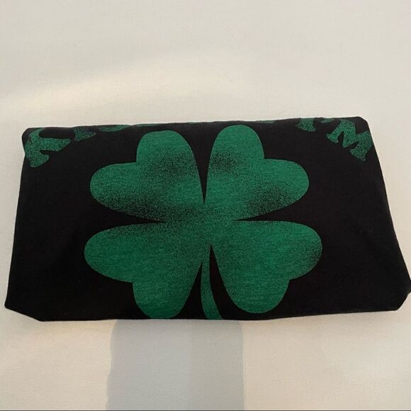 Kiss me I’m Irish-ish ☘️ T-Shirt St.Patrick’s day T Mad Engine Large SOFFFT - Picture 6 of 7